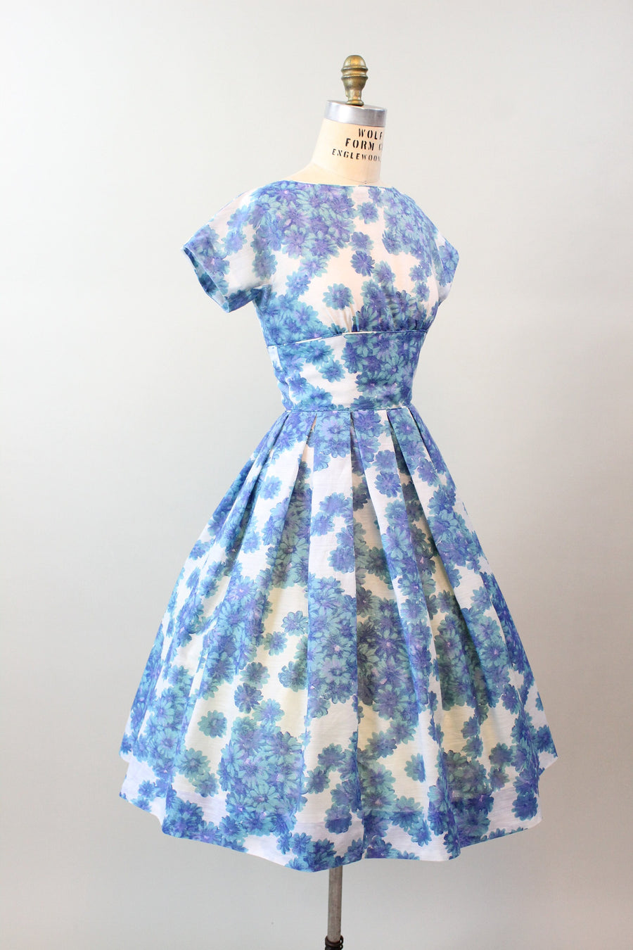 1950s JONATHAN LOGAN floral cotton full skirt dress xs | new spring summer