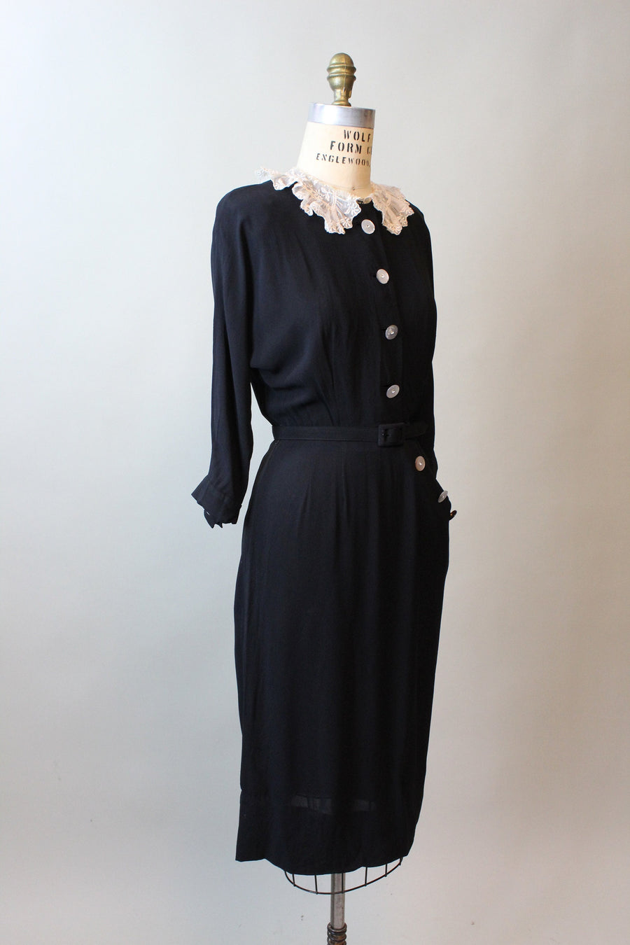 1940s DIMINUTIVES BUTTON rayon dress small | new fall winter