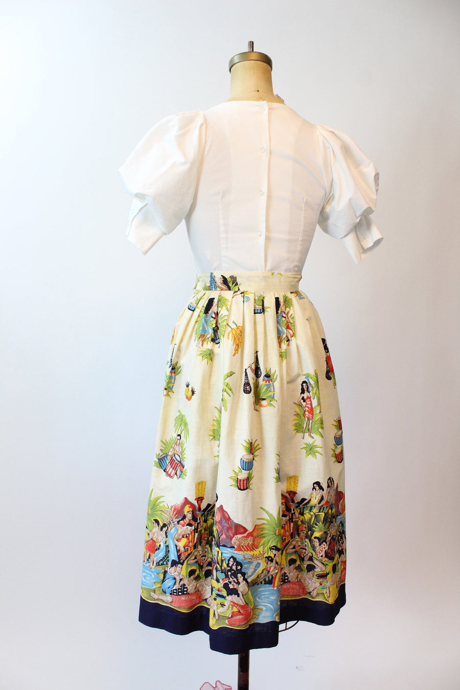 1950s NATIVE HAWAIIAN novelty print skirt medium | new spring summer