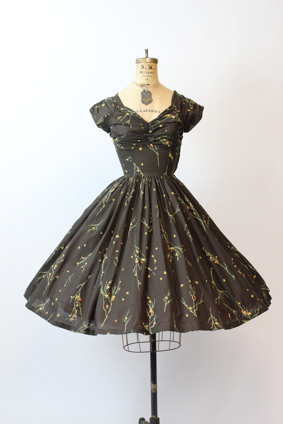 1950s SERBIN CACTUS cotton full skirt dress xxs | new spring summer Napa Valley Vintage 1950s SERBIN CACTUS cotton full skirt dress xxs | new spring summer Napa Valley Vintage