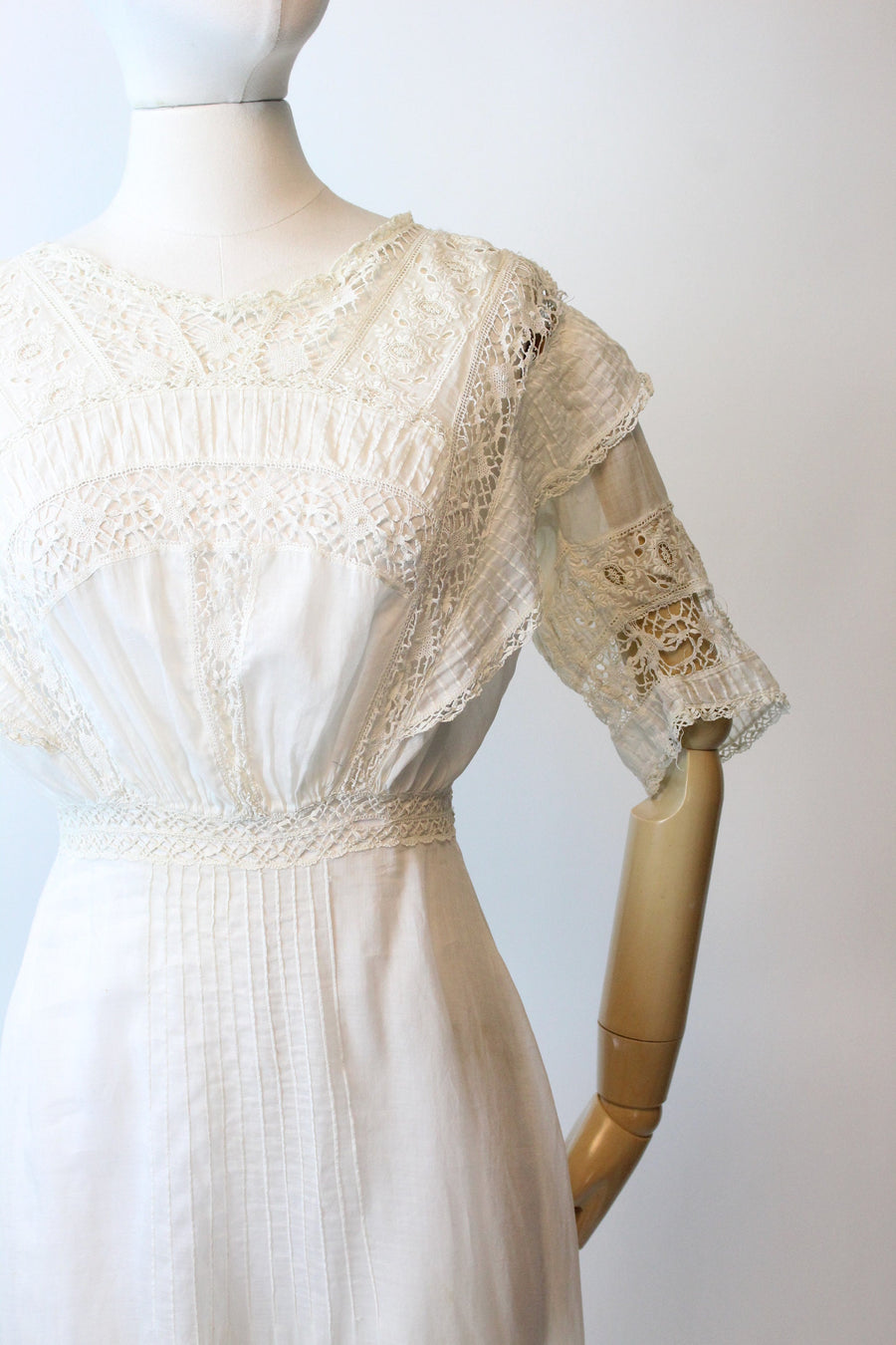 dress cotton lace ANTIQUE 1910 EDWARDIAN cotton lace lingerie dress xxs