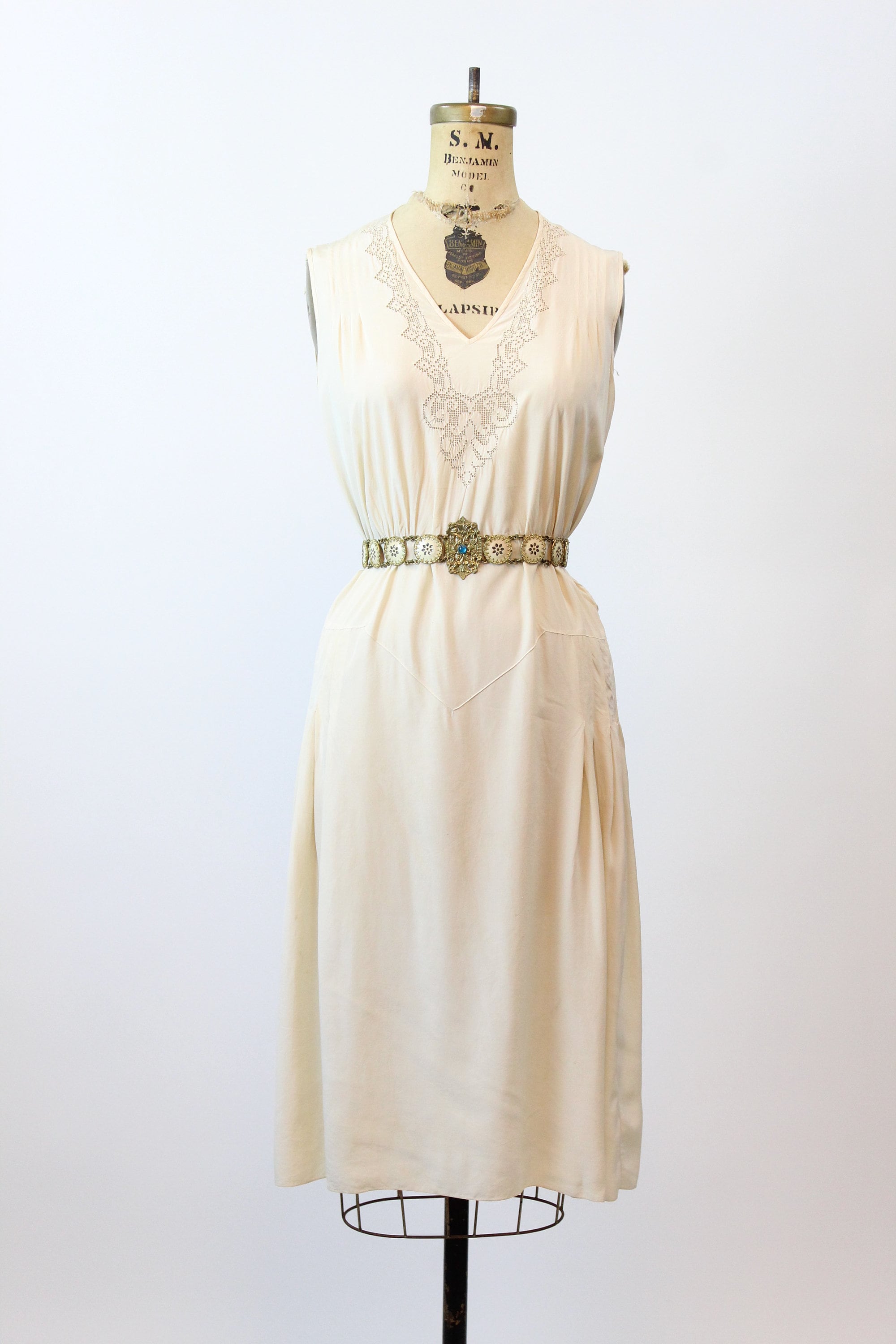 1930s PUNCHED LACE silk dress small