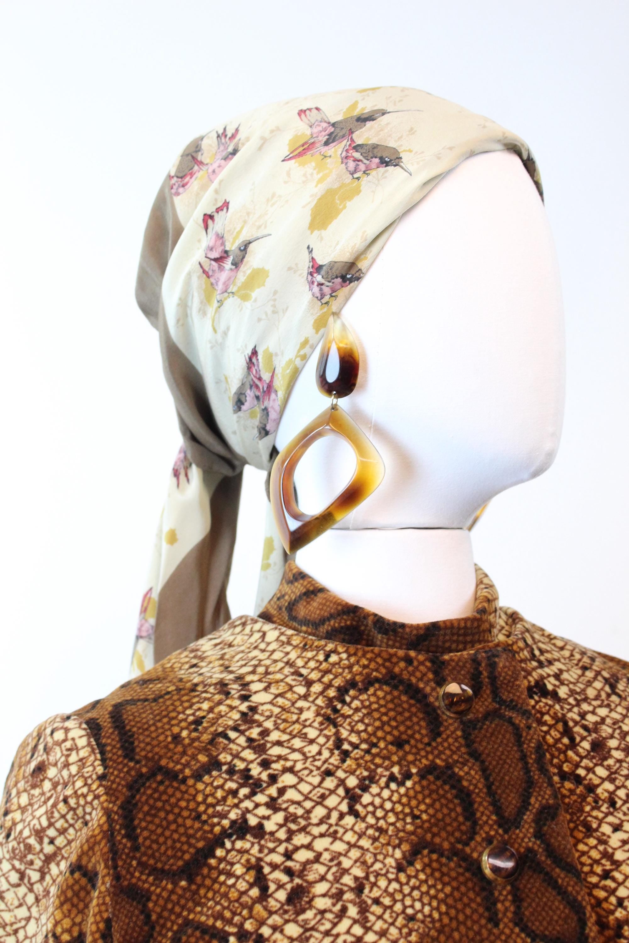 1970s GUCCI bird print SILK scarf | new fall winter – Napa Valley
