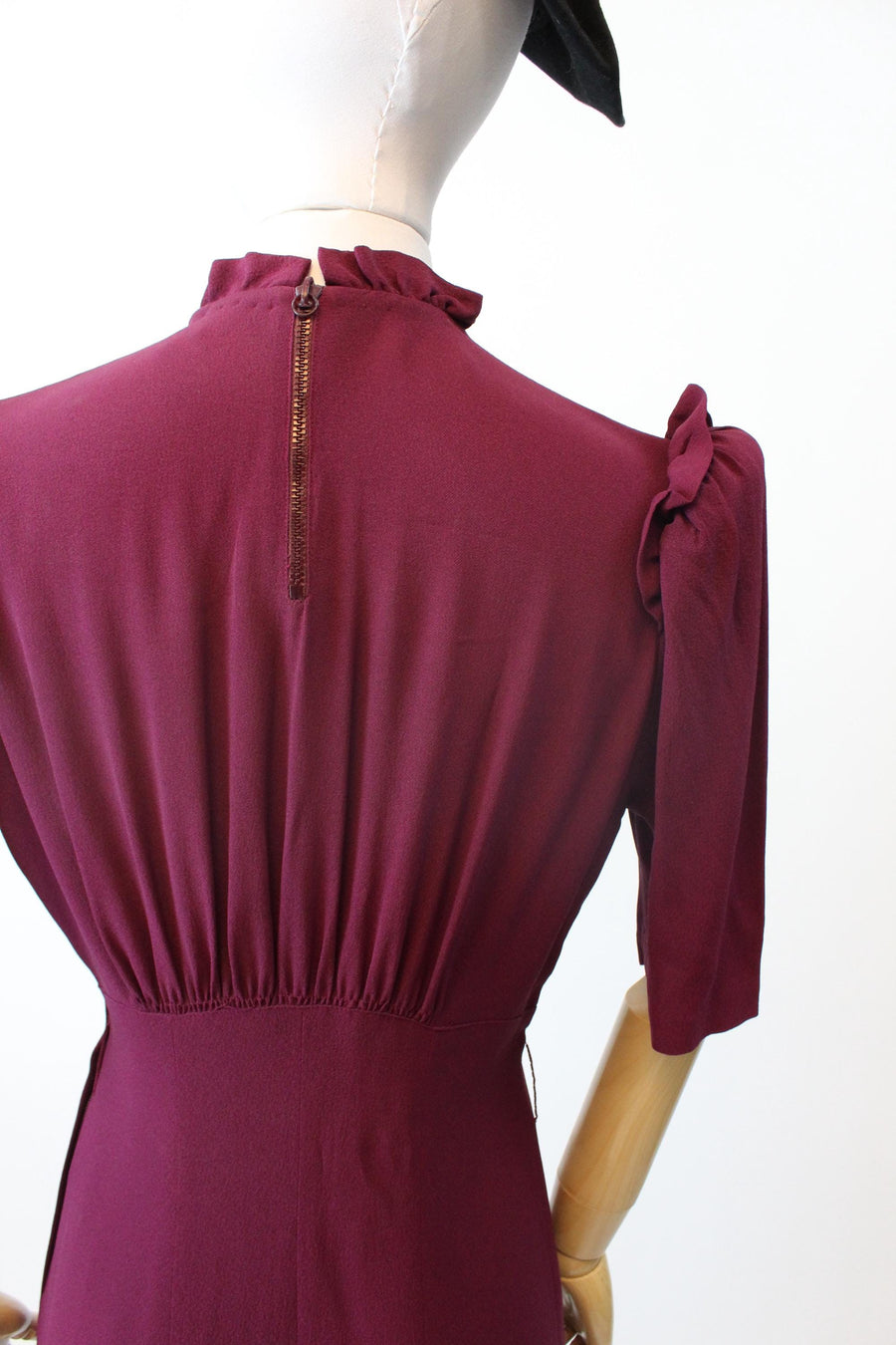 1930s BRUCEWOOD berry RUFFLE dress small medium | new fall winter
