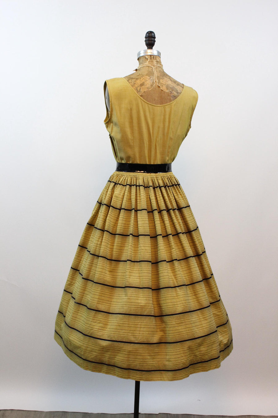 1950s STRIPES cotton peasant dress small medium 1950s STRIPES cotton peasant dress small medium