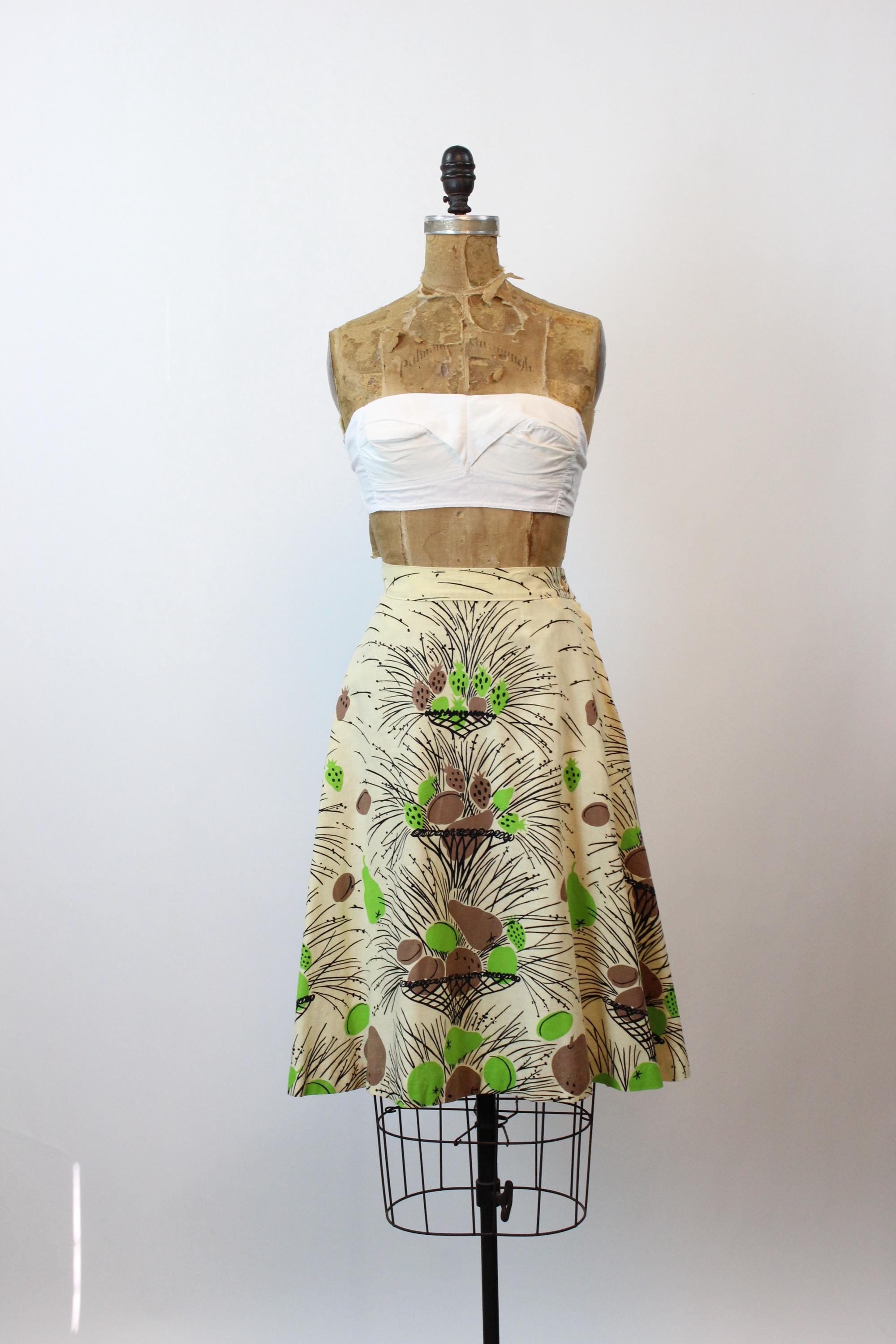 1940s FRUIT print LINEN novelty print skirt small | new spring