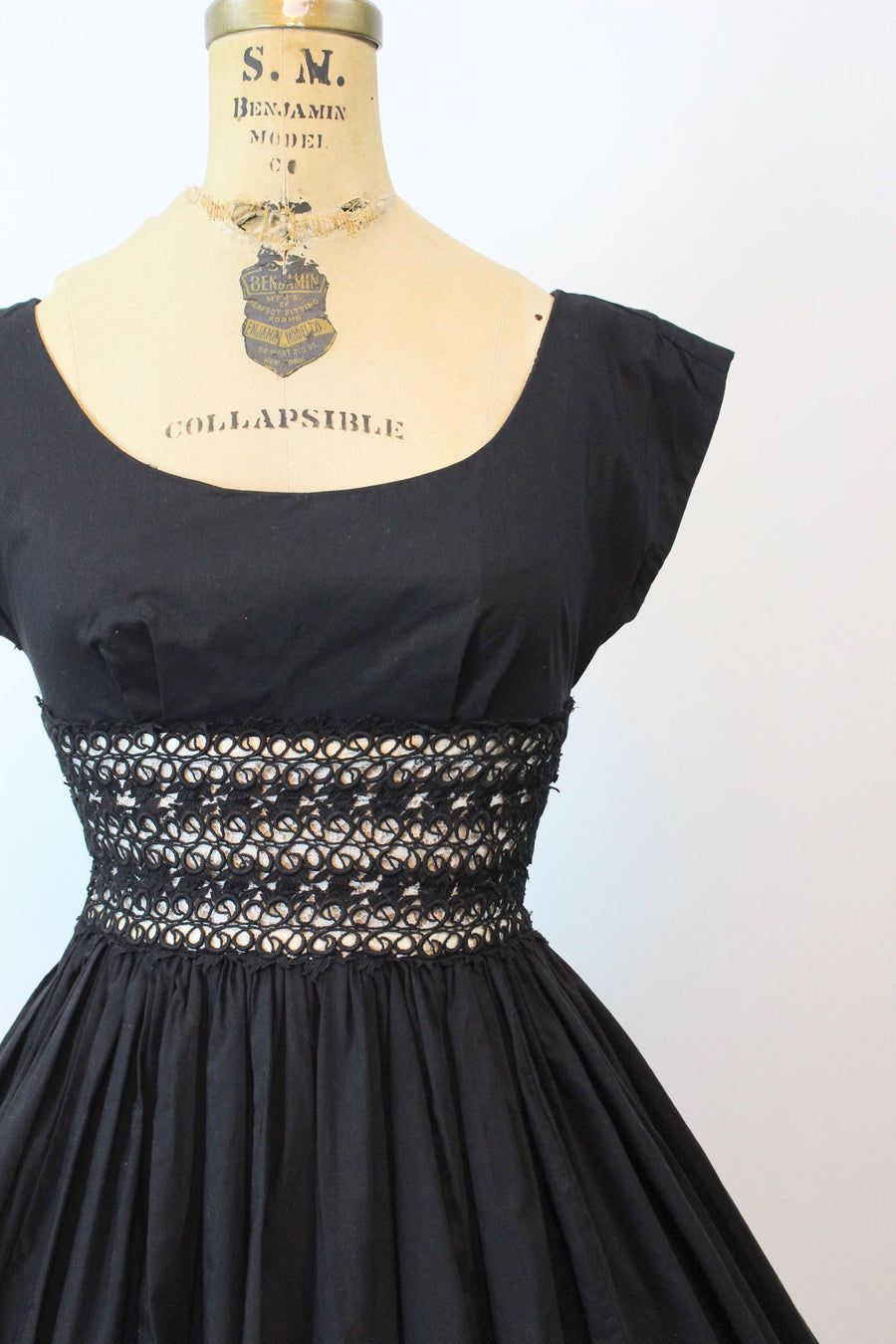 1950s BLACK lace cotton dress xs | new fall winter