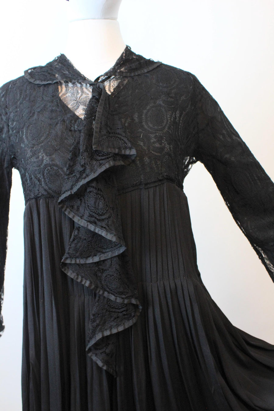 1920s SILK lace TRAPEZE dress small | new fall winter