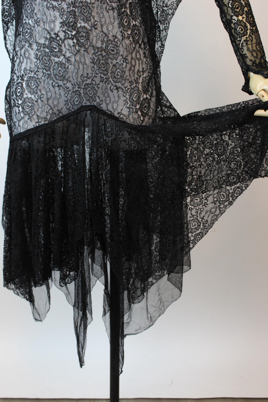 11920s HANDKERCHIEF HEM lace dress small | new fall winter