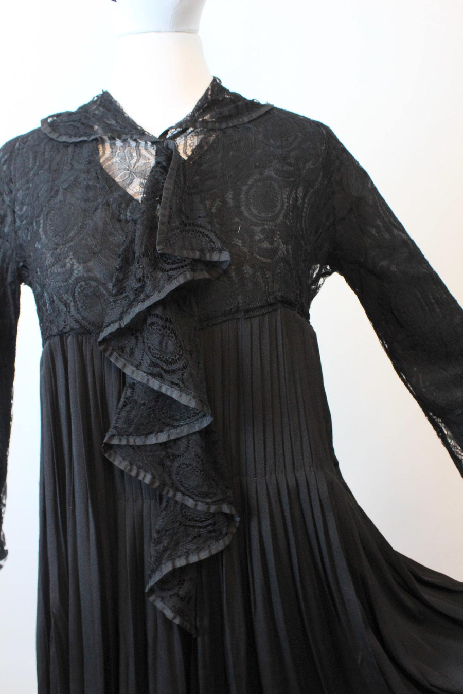 1920s SILK lace TRAPEZE dress small | new fall winter