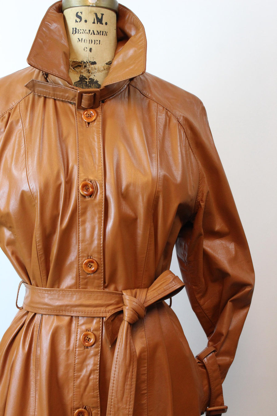 1970s CARAMEL LEATHER trench coat medium large | new fall winter