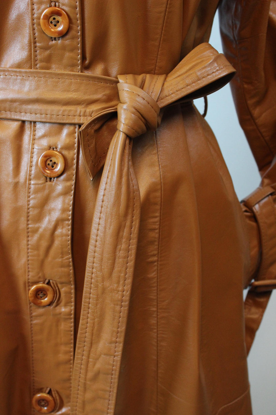 1970s CARAMEL LEATHER trench coat medium large | new fall winter