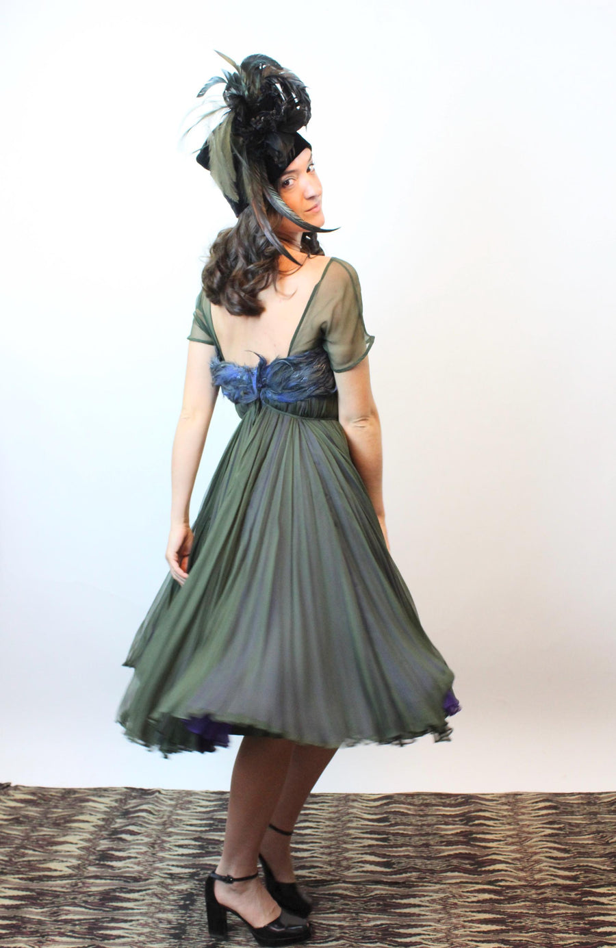 chiffon dress winter Roveilla Plus Size Women's Elegant Dark Green Chiffon Dress,Winter Wedding Guest Vintage A-Line Long Sleeve Lantern Sleeve Pleated Waist Twist Party Dress Fall
