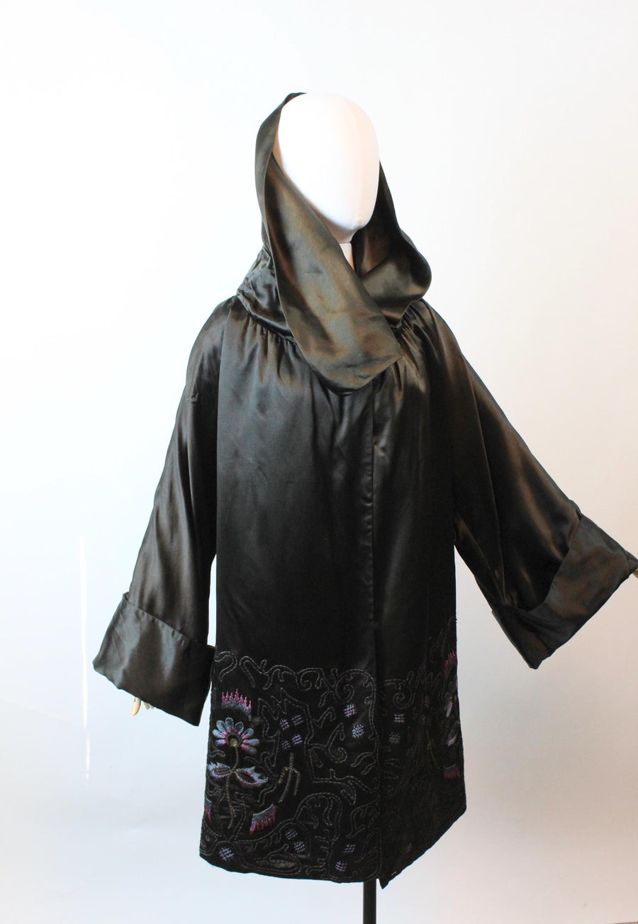 1920s RARE EMBROIDERED silk coat | new fall winter