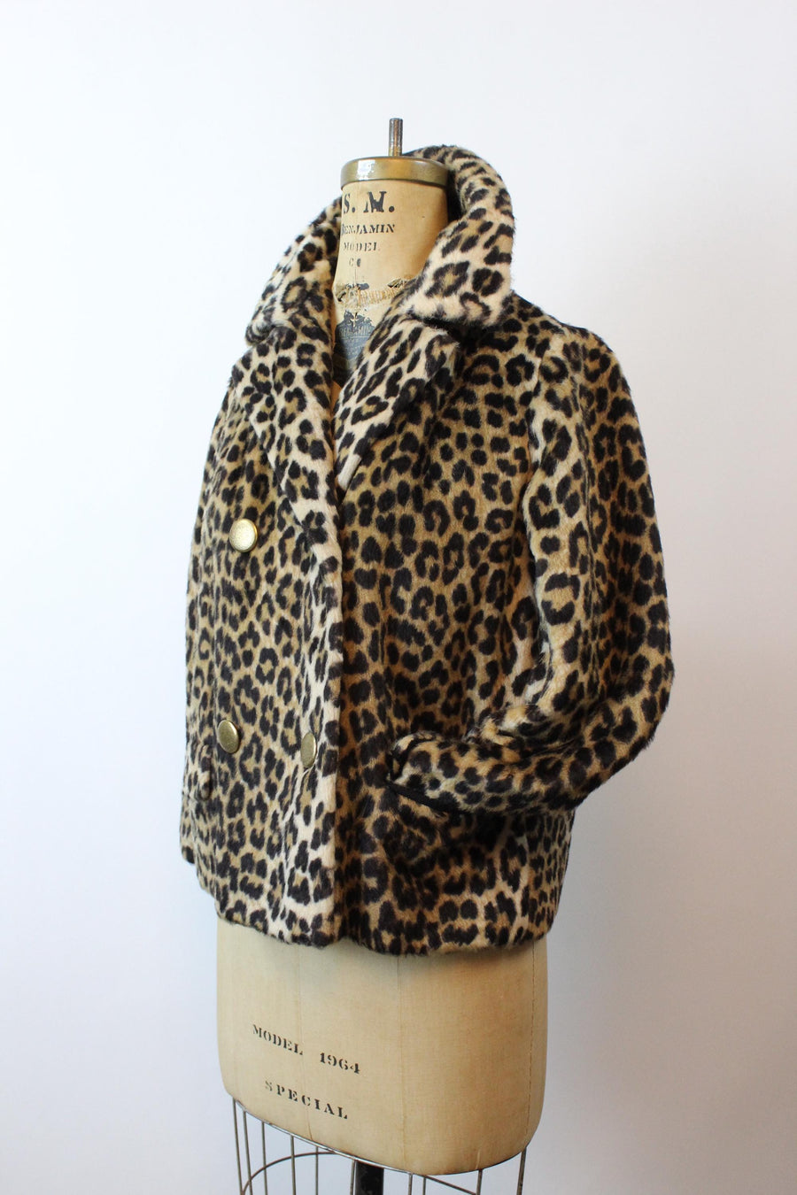 1960s LEOPARD faux fur coat xs small | new fall winter