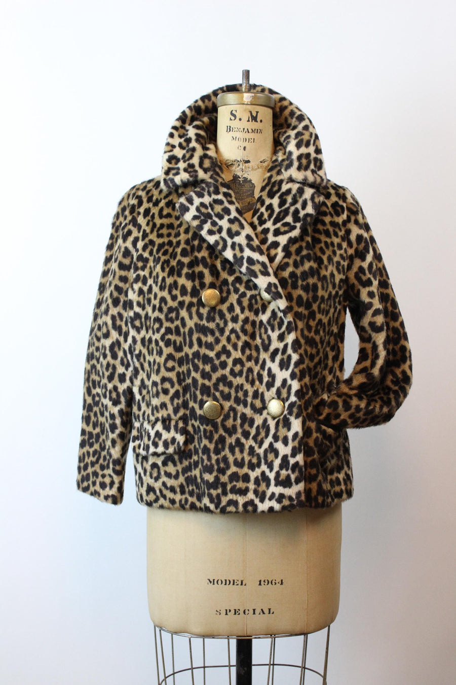 1960s LEOPARD faux fur coat xs small | new fall winter