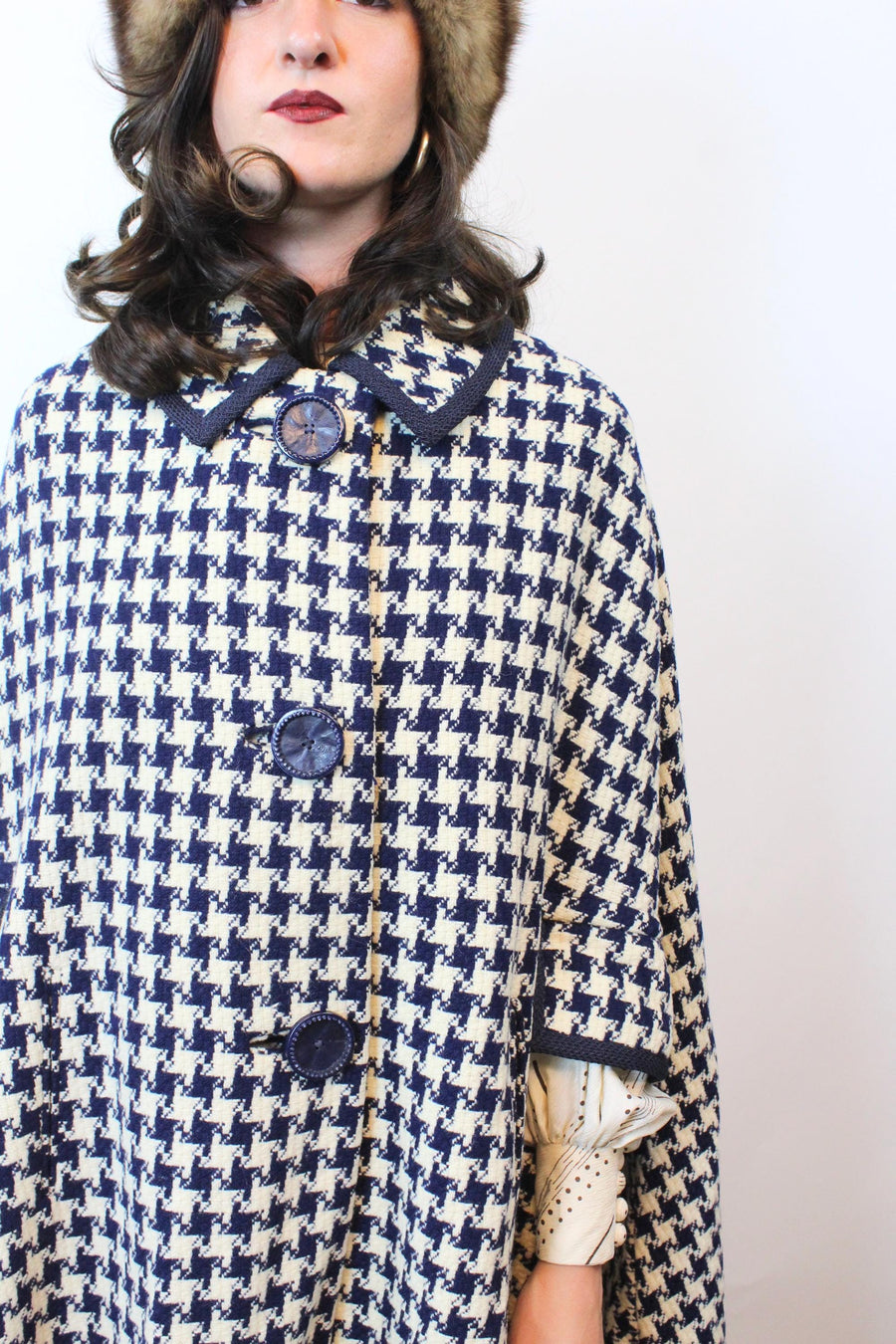 1960s YOUTHCRAFT houndstooth cape poncho | new fall winter