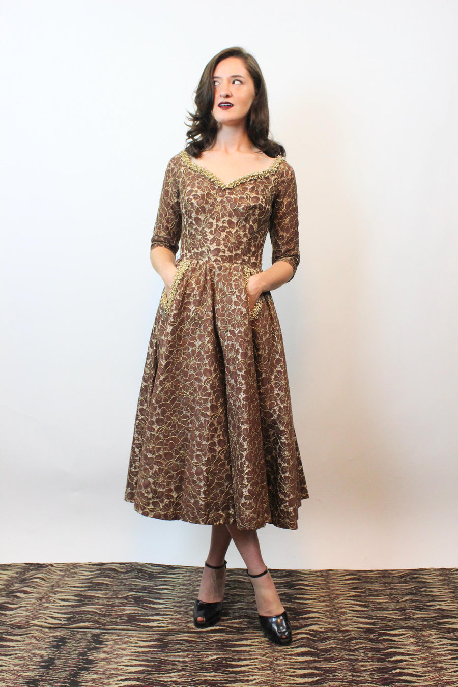 1950s PEARLS and LACE fit and flare dress xs | new fall winter