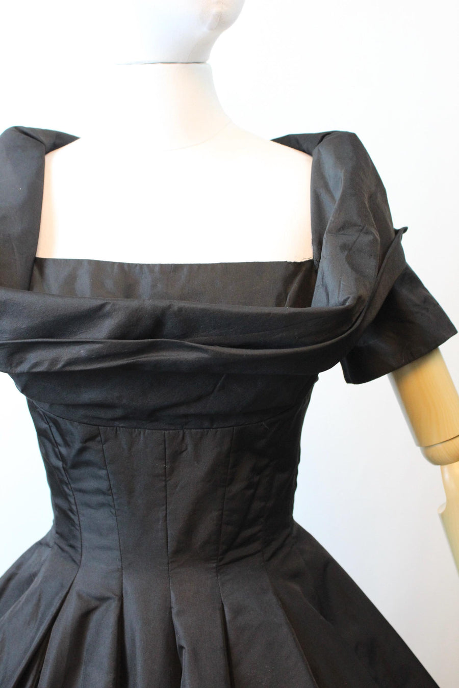 1950s SUZY PERETTE SILK dress small medium | new fall winter