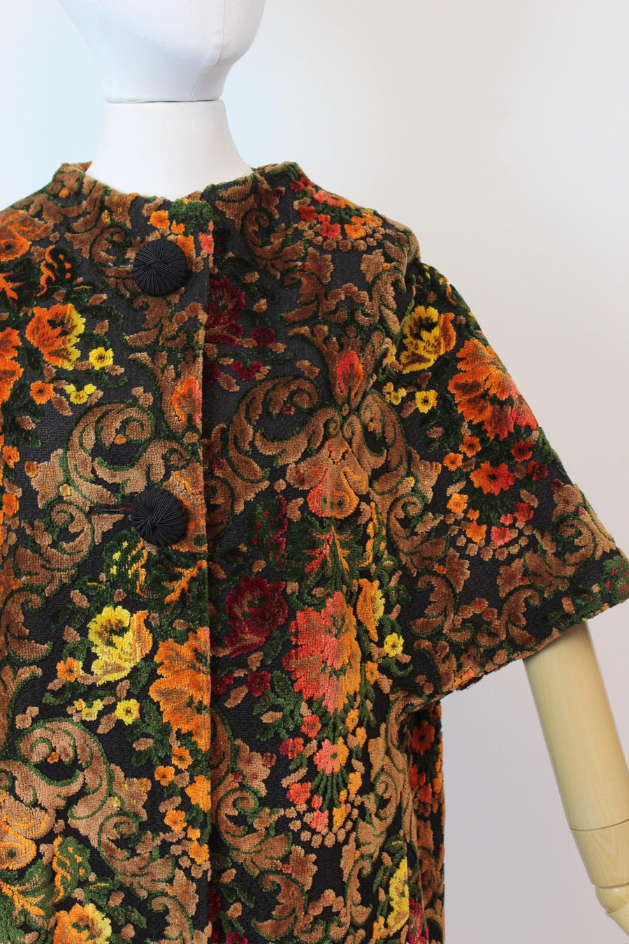 1960s TAPESTRY velvet CAPE coat small medium | new fall winter