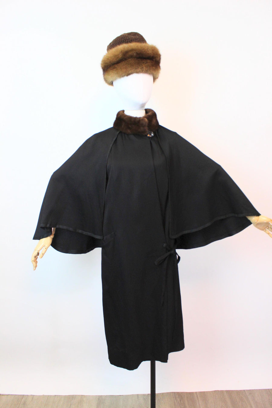 1920s CAPE fur coat small medium | new fall winter