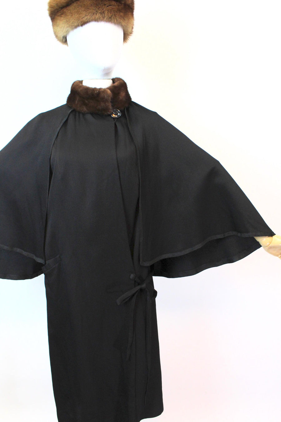 1920s CAPE fur coat small medium | new fall winter