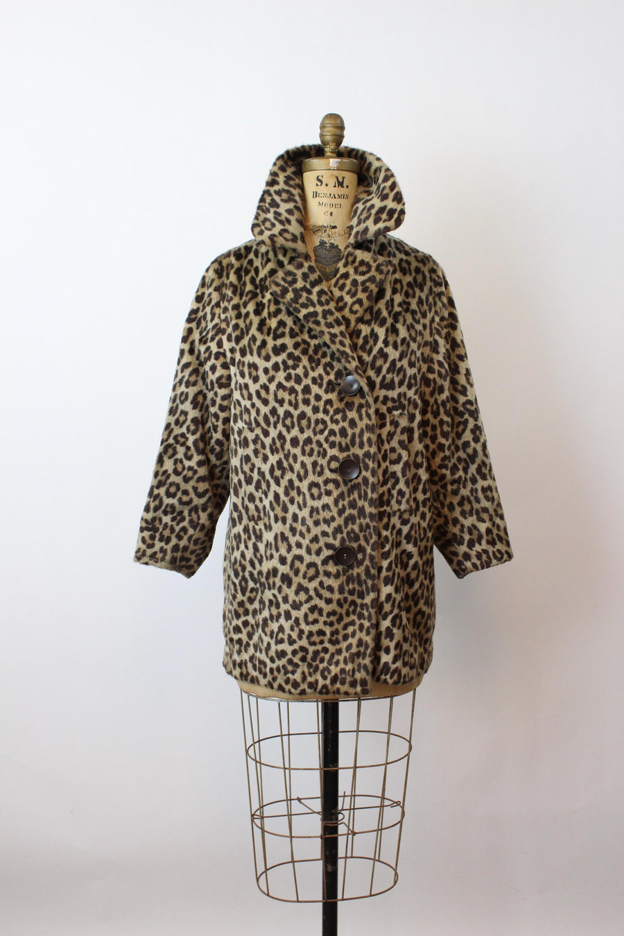 1960s LEOPARD faux fur coat xs small | new fall winter