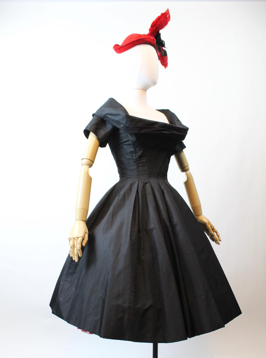 1950s SUZY PERETTE SILK dress small medium | new fall winter