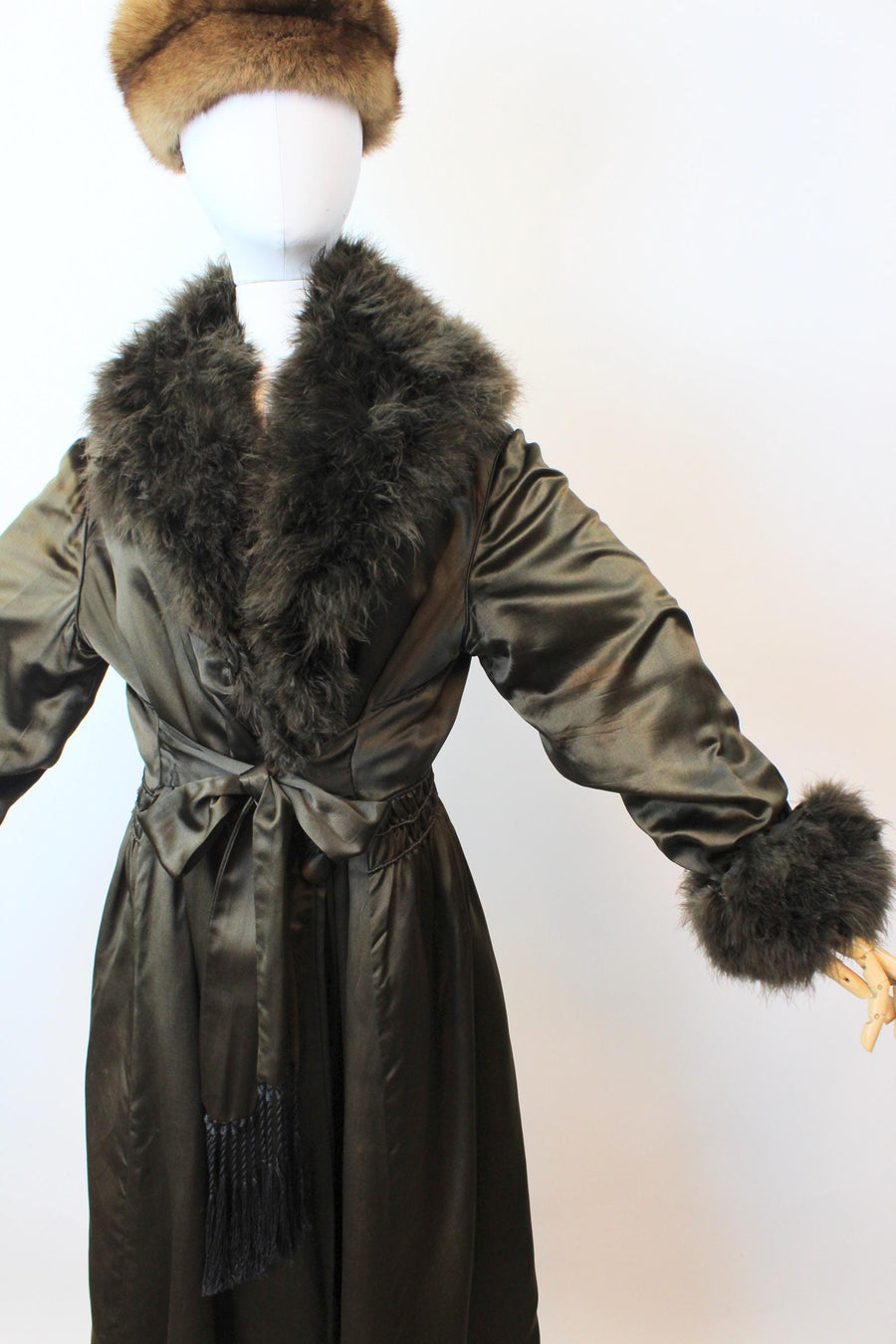 1920s RARE MARABOU silk wrap coat robe | new fall winter