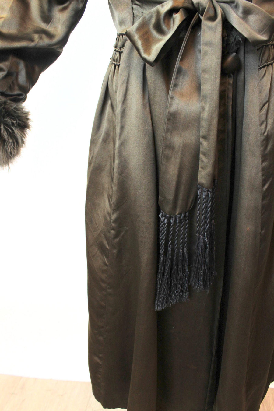 1920s RARE MARABOU silk wrap coat robe | new fall winter