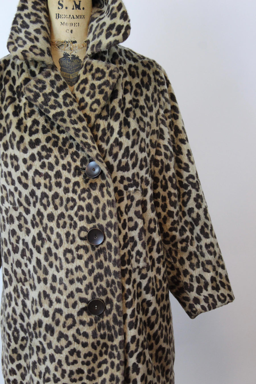 1960s LEOPARD faux fur coat xs small | new fall winter
