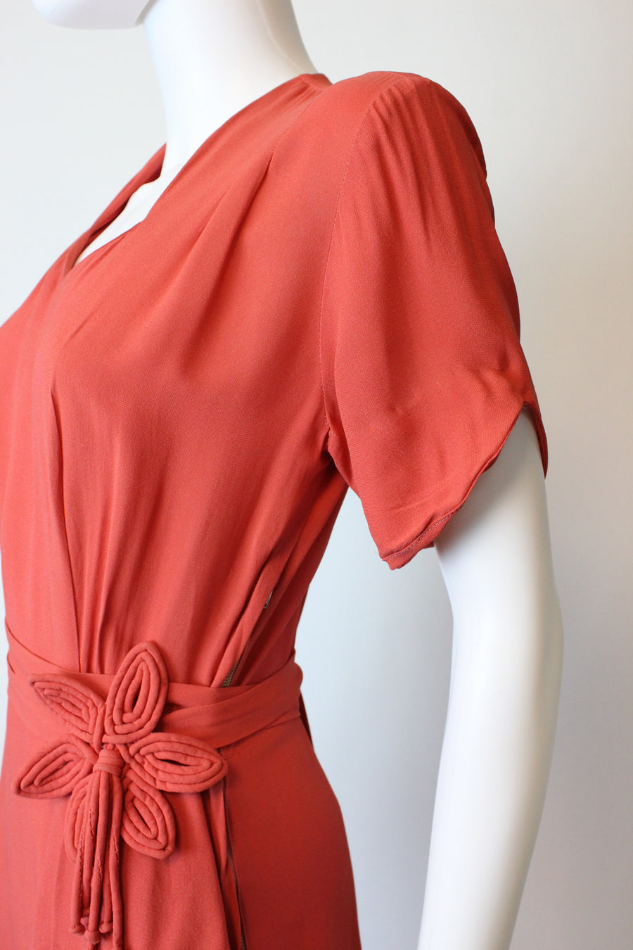 1940s TASSEL coral rayon dress small | new fall