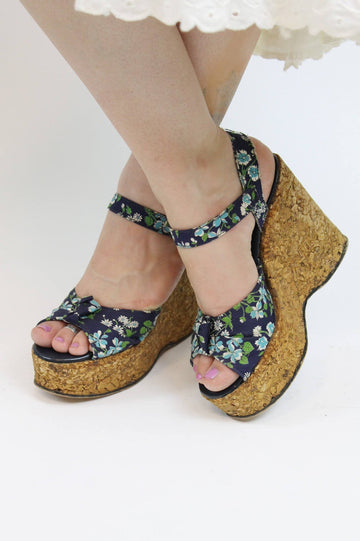 1970s cork sandals shoes size 5.5 us | vintage floral peep toe wedges platforms