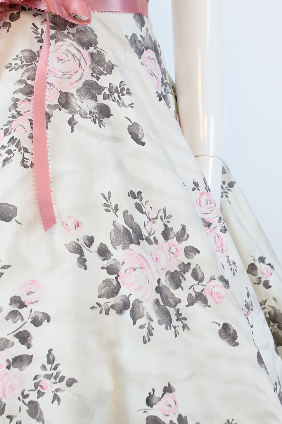 1950s rose print cotton dress | vintage full skirt dress | xs