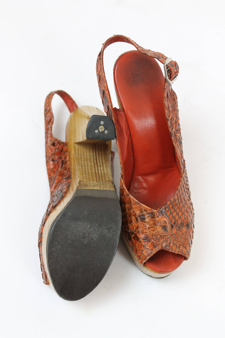 1970s snake wood platforms shoes Size 4.5 us | new fall