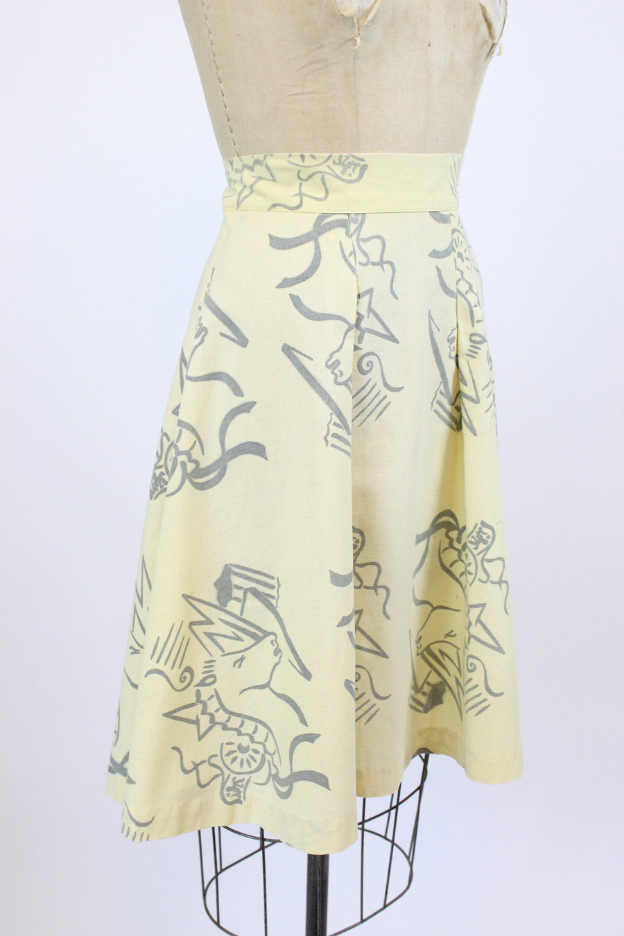 1940s horse print novelty skirt small | new spring