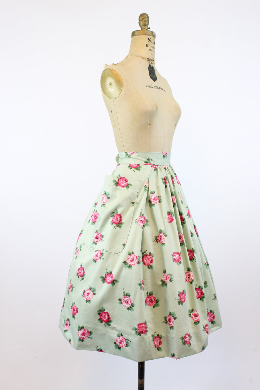 1950s rose print skirt xs | vintage cotton full skirt pockets | new in