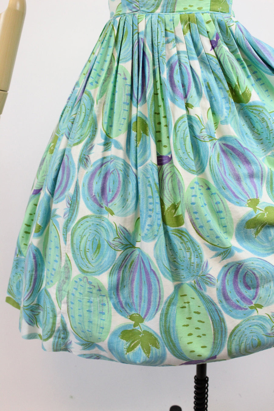 1950s cotton novelty print dress xs | vintage sun dress fruit and veges