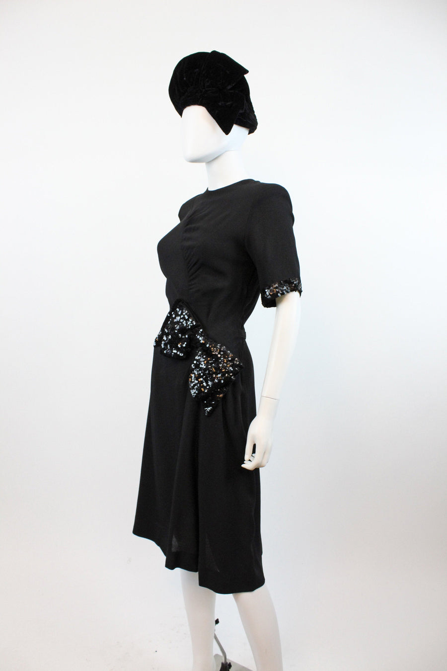 1940s rayon BOW dress sequins small | new fall