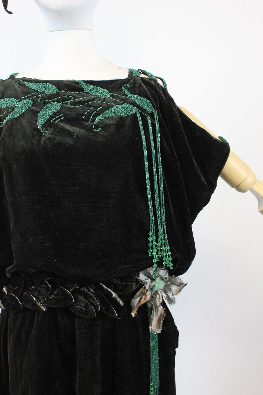 1920s RARE GREEN bead art deco velvet dress xs | new winter Napa Valley Vintage 1920s RARE GREEN bead art deco velvet dress xs | new winter Napa Valley Vintage