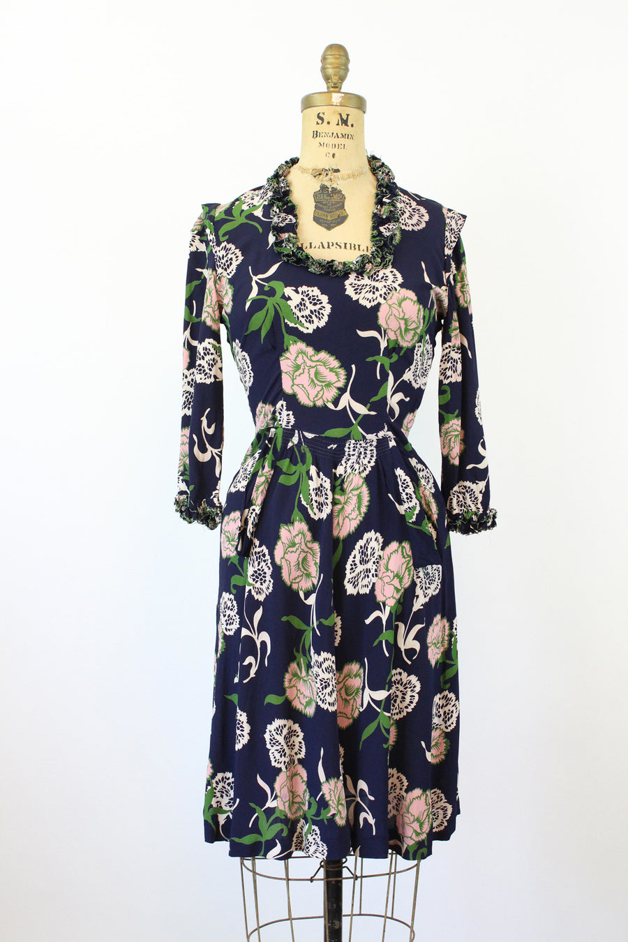 1930s 1940s PINK CARNATION rayon floral dress xs | new spring OC