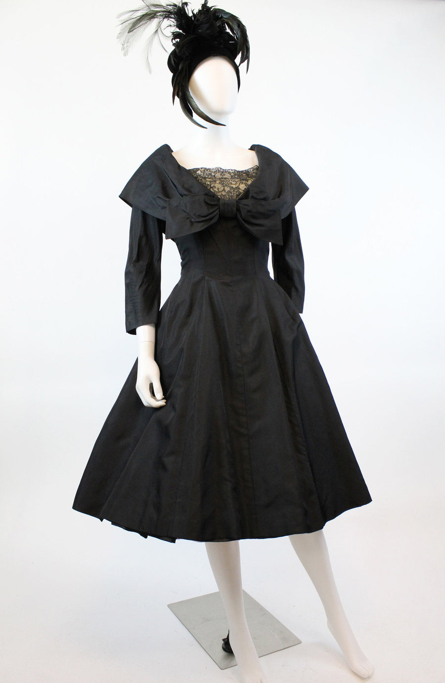 1950s silk COUTURE lace cape collar dress small | new spring OC