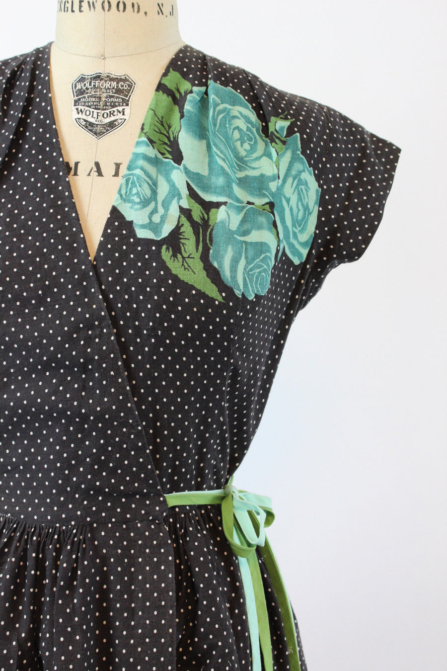 1950s Mode O' Day ROSE WRAP dress small | new spring