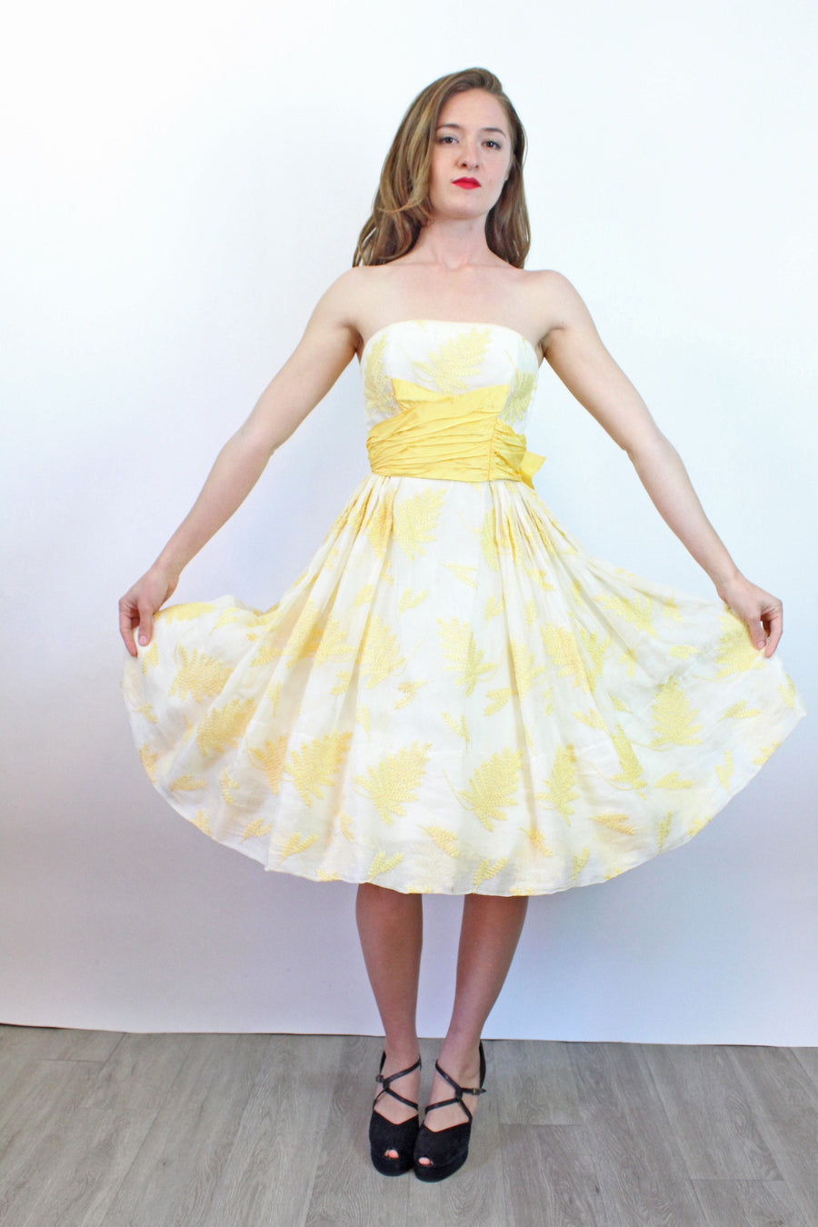 1950s WILL STEINMAN embroidered strapless dress xxs  | new spring