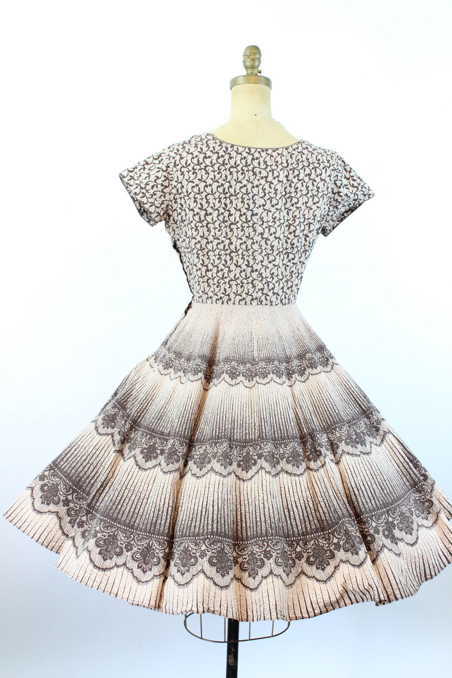 1950s CAROLE KING cotton TROMP l'oiel  print dress small | new spring