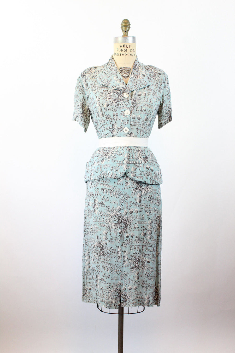 1940s FAWN DEER print novelty print dress medium | new summer