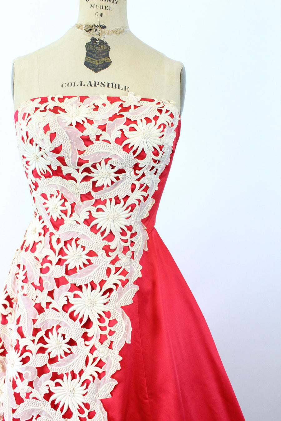 1950s BETTY HIGGINS honolulu strapless lace dress xs | new fall