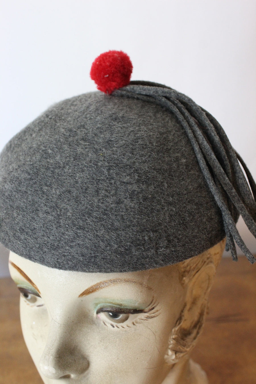 1950s GRAY red pom pom hat beret | new fall