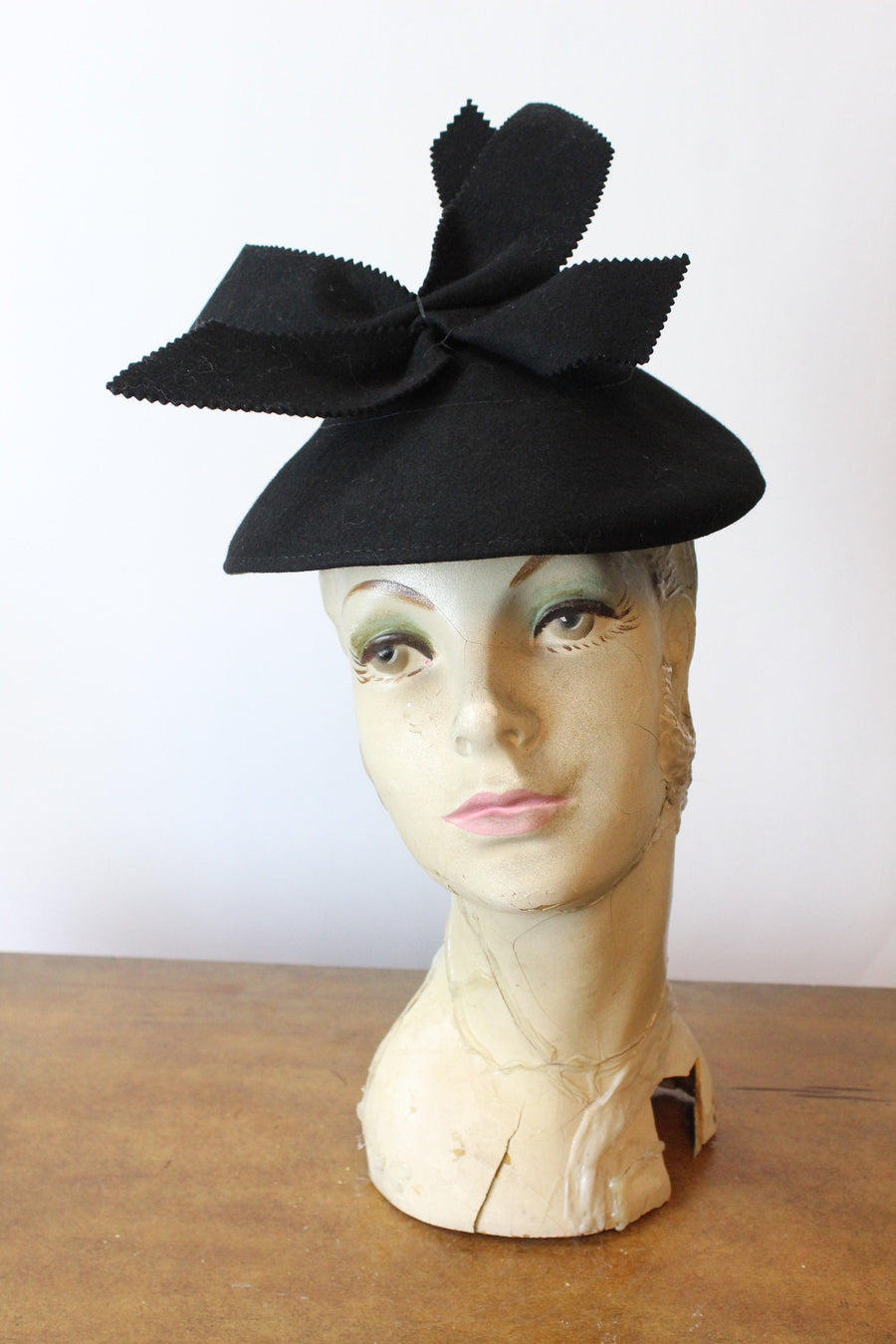 1940s PINKED EDGE BOW tilt hat | new fall