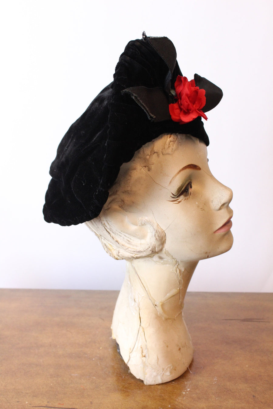 1940s TALL BRIM velvet hat | new fall